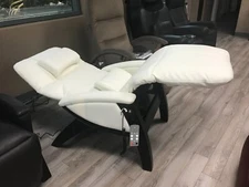 Snowflake White Svago ZGR Plus Power Zero Anti Gravity Recliner Chair (SV395) OB
