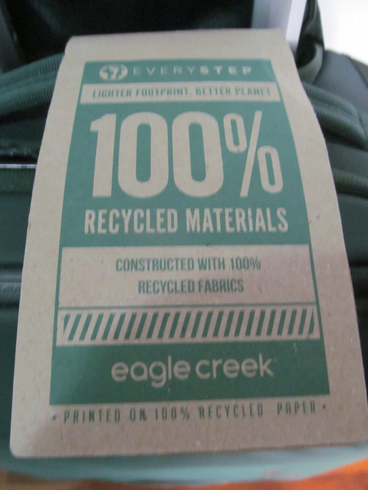 Bolsa de Lona Eagle Creek Tarmac Vertical con Ruedas, Portátil 16", Verde, Nueva con Etiquetas Foto 2 de 4