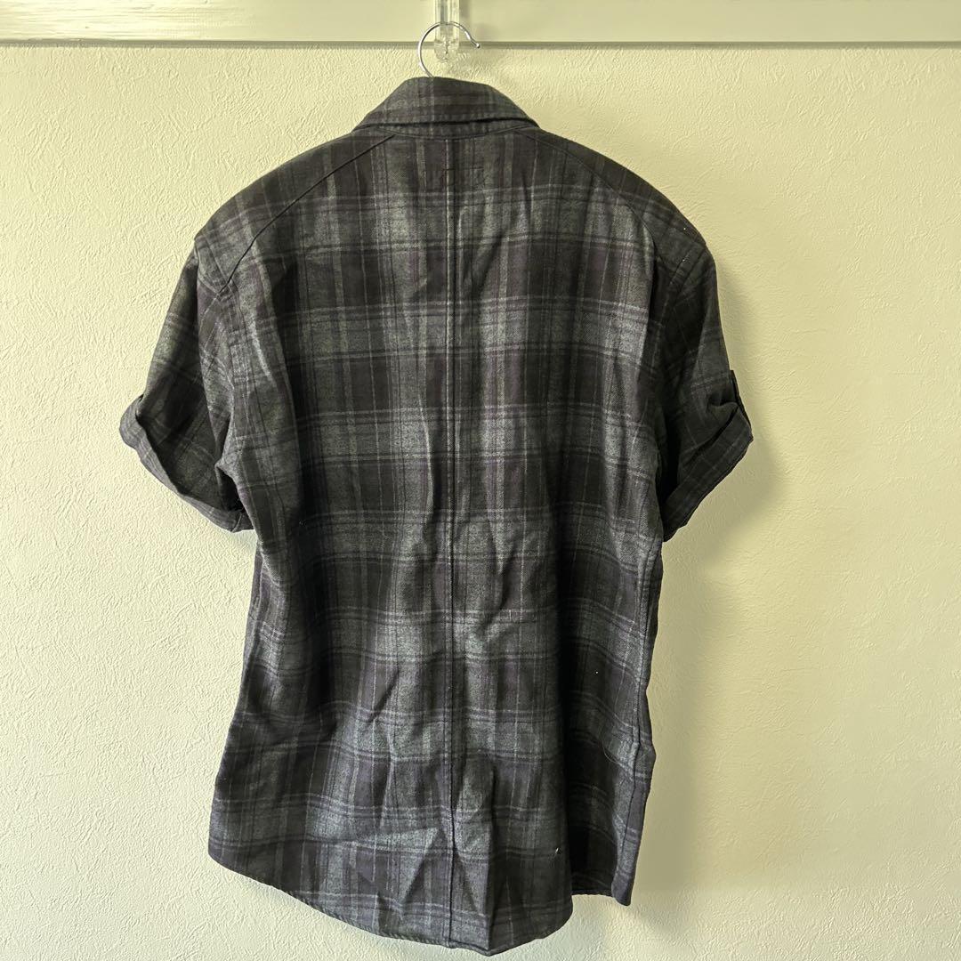 Burberry Black Label Short-Sleeved Shirt Men's Fashion from Burberry Black Label Short-Sleeved Shirt Men's Fashion from