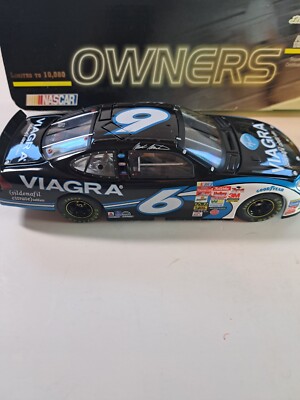 Mark Martin #6 Viagra Pfizer Diecast Car 2003 Team Caliber  limited nascar