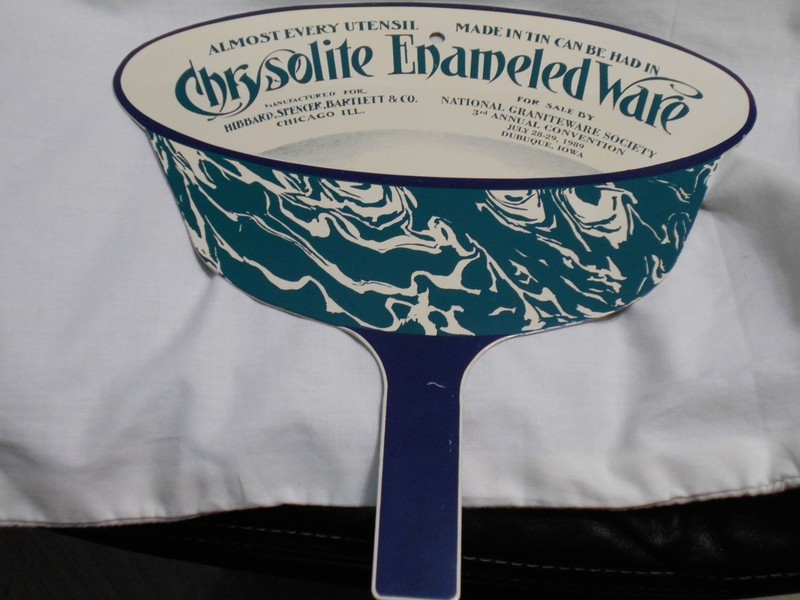 GRANITEWARE SOCIETY CHRYSOLITE TEAL GREEN & WHITE RARE 1989 COMMEMORATIVE FAN