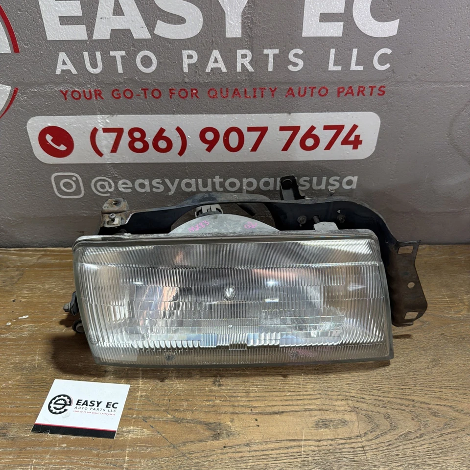 89 90 91 92 TOYOTA CRESSIDA PASAJERO DERECHO MONTAJE FARO OEM Foto 2 de 4