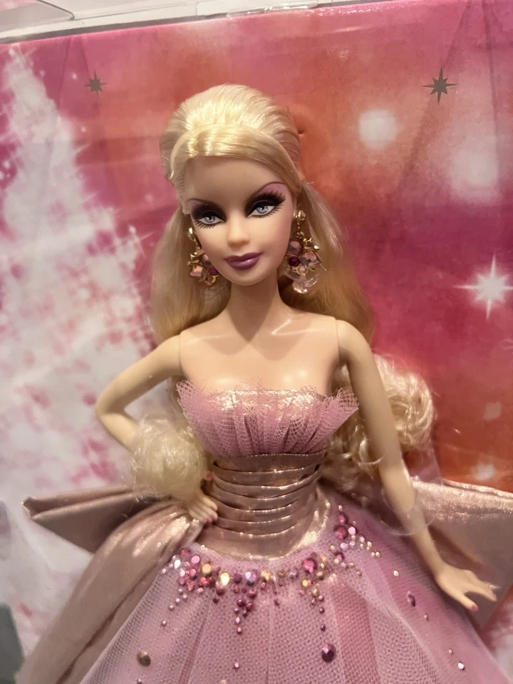 Barbie 2009 Vacaciones Barbie Muñeca Rosa Vestido Rubio 50 Aniversario #N6556 ¡¡¡NUEVO EN CAJA!!!! Foto 2 de 4