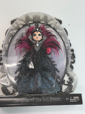 PRÉ-VENDA Boneca Ever After High Raven Queen SDCC 2015 - Mattel