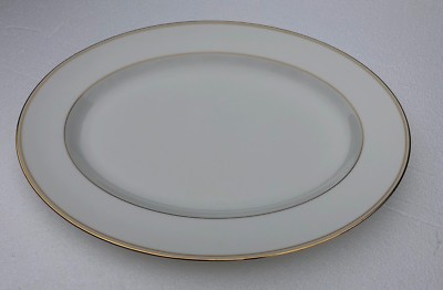 Wedgwood, Vera Wang, Champagne Duchesse, Oval Platter 15.25'' - New