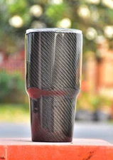 Water bottle Carbon Fiber  Keep cool Size 25 x 12 cm.