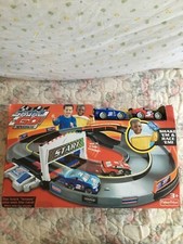 Fisher Price Shake N Go Speedway new  2005 boxed , mib