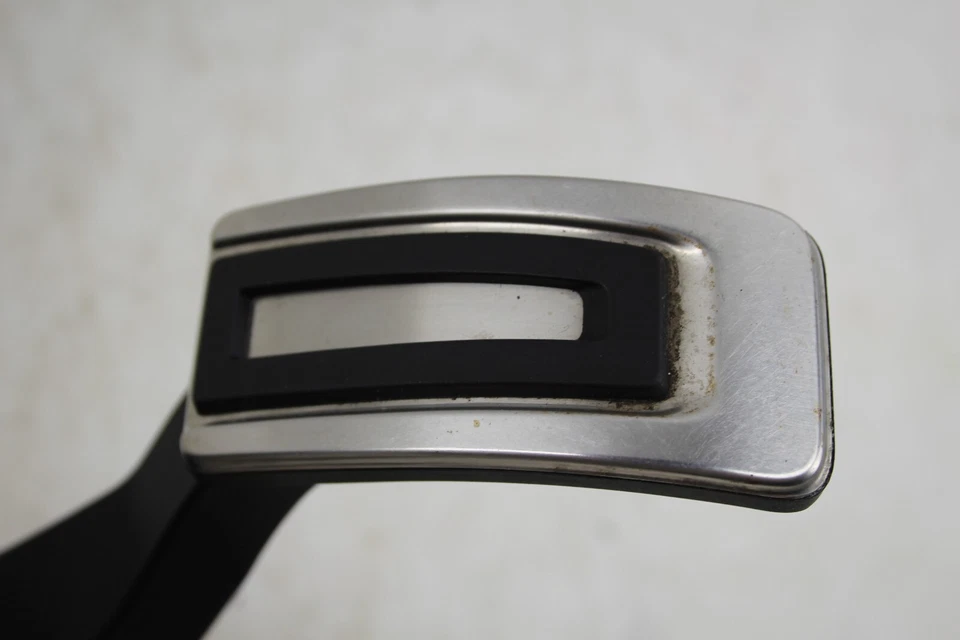 2015-2017 Volkswagen GTI Brake / Accelerator Pedal OEM FL56 - Изображение 2 из 4