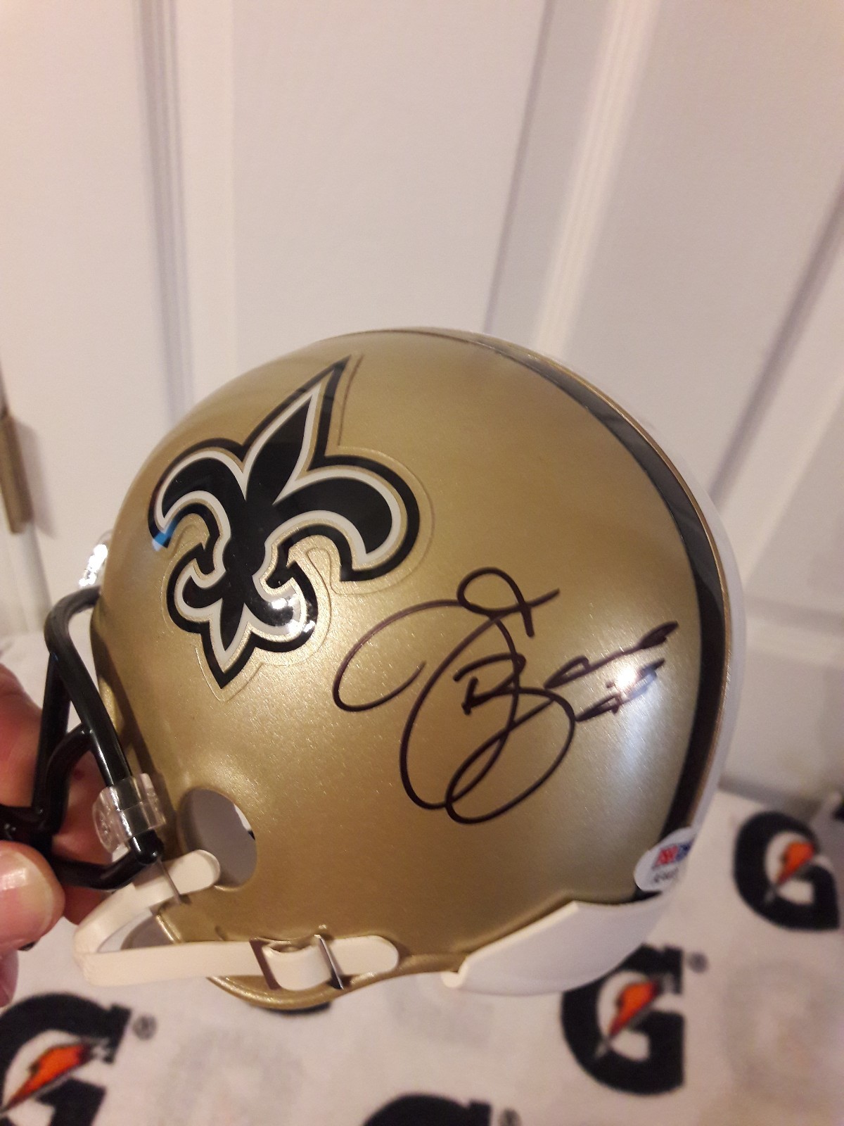 Picture 1 of 5