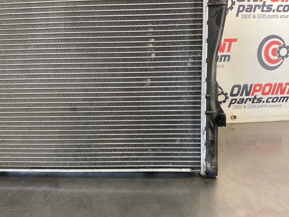 2006 宝马 E90 330i 散热器和冷却风扇原始设备制造商 12BF1E0 — 第 3/4 张图片