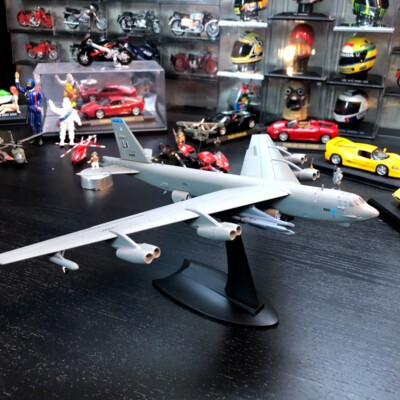 WLTK USAF B-52H Stratofortress Schwerer Bomber 1/200 Diecast Flugzeugmodell