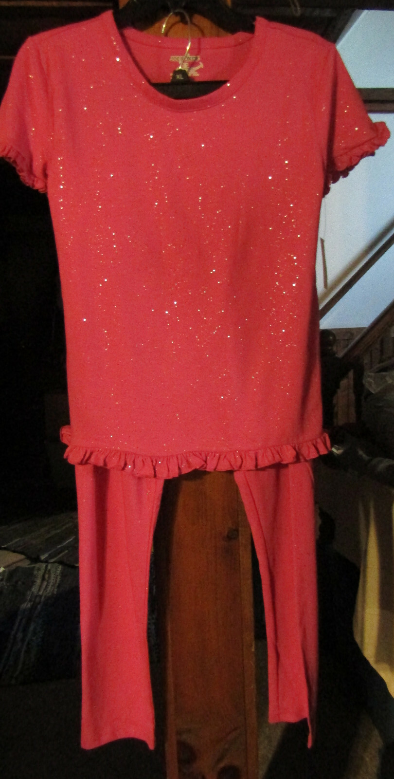 Picture 1 of 2