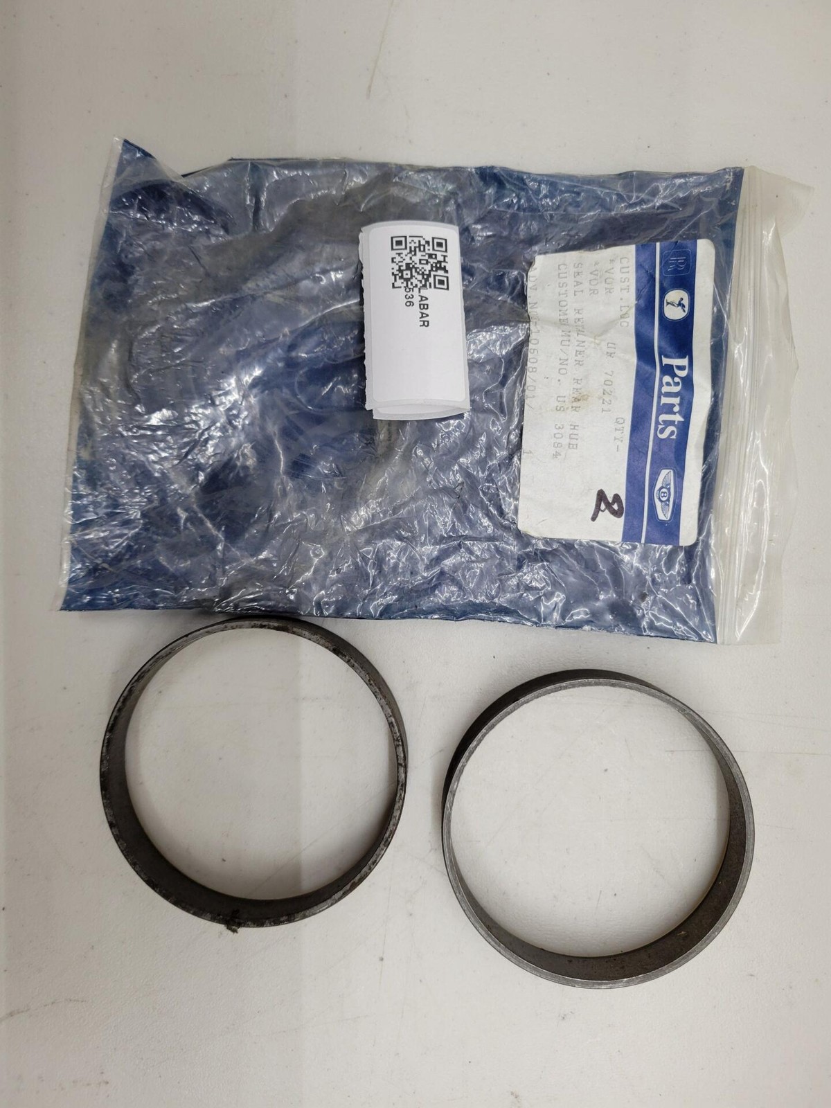Rolls Royce / Bentley REAR HUB OIL SEAL RETAINER UR70221