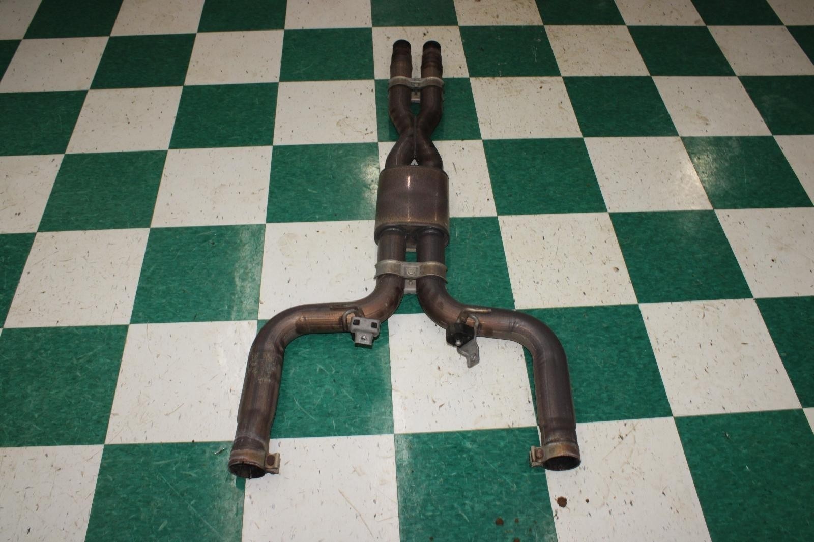 18-21 Ghibli 3.0L Motor Engine Factory Exhaust System Midpipe Mid Pipe Resonator