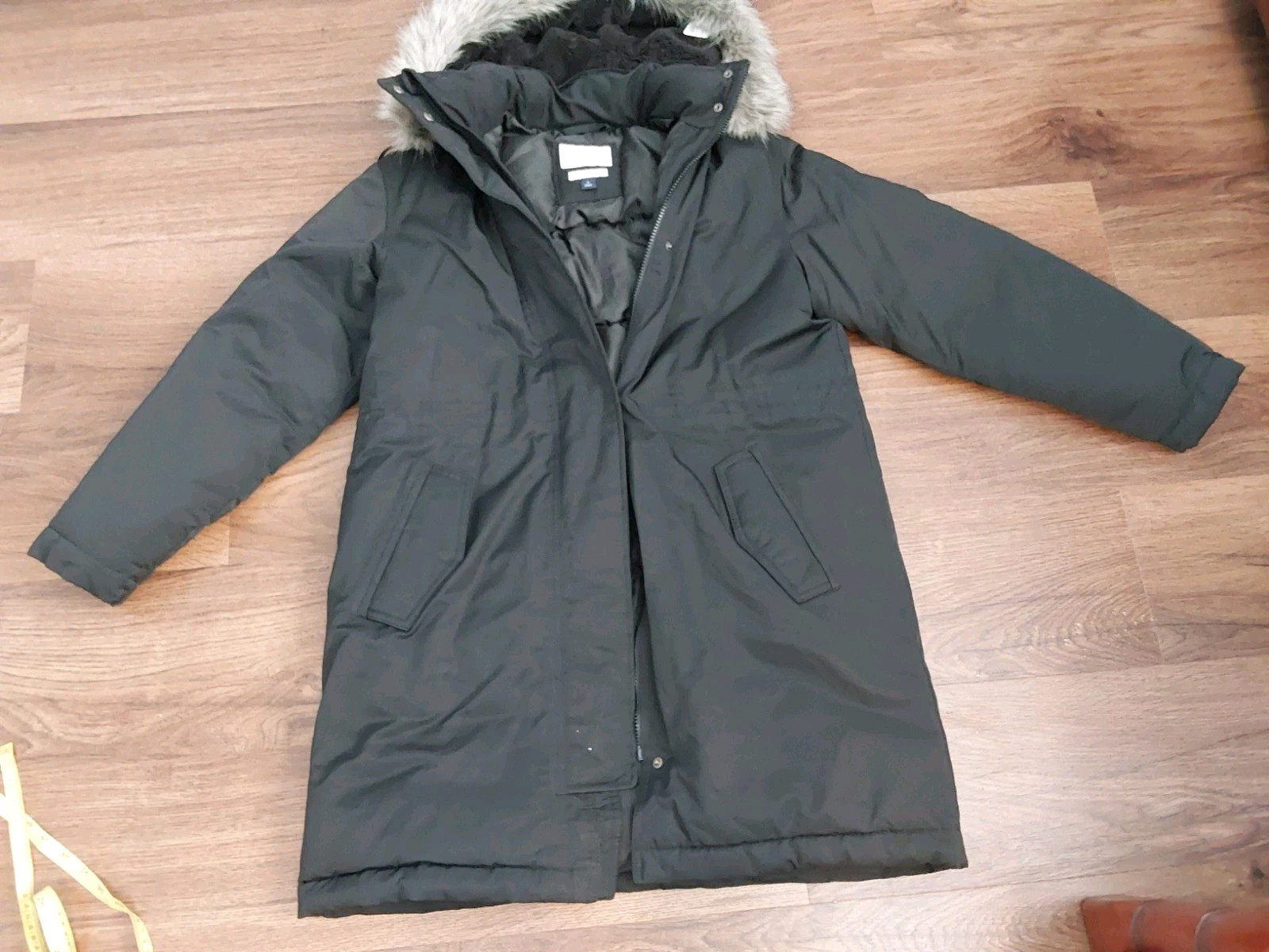 Universal Thread Women’s Deep Green Wind/water Re… - image 1