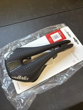 Selle Italia Novus Endurance Superflow L3 Ti316 Rails Cycling Saddle (9419-90