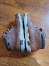 Bota Levis Strauss para hombre talla 9,5 ¡Bonita!