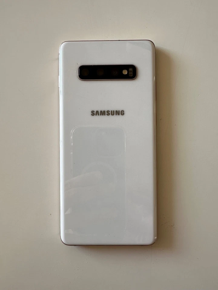 Samsung Galaxy S10+ · 512GB, foto 2 di 5