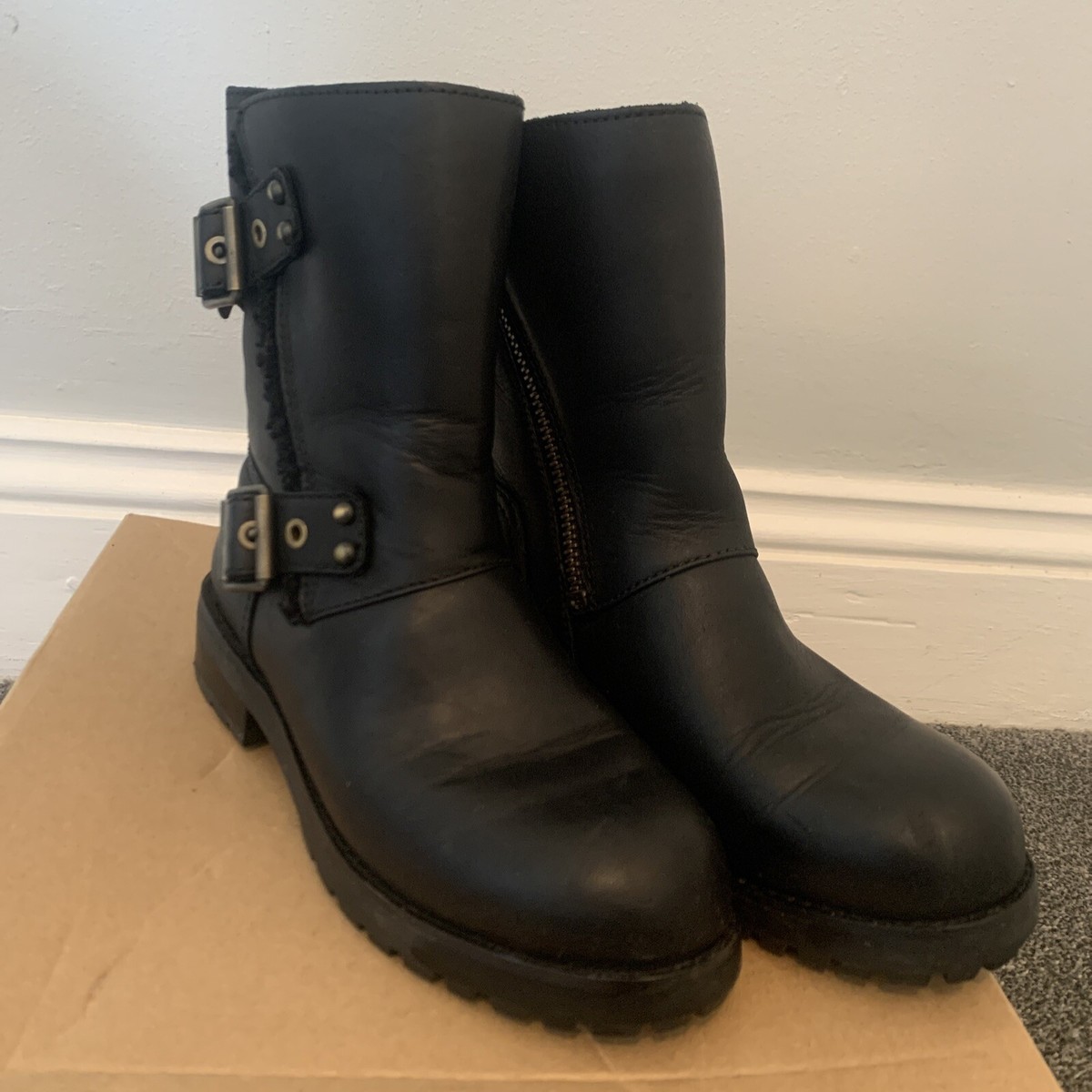 UGG (W NIELS) BLACK BOOT EU 36 UK