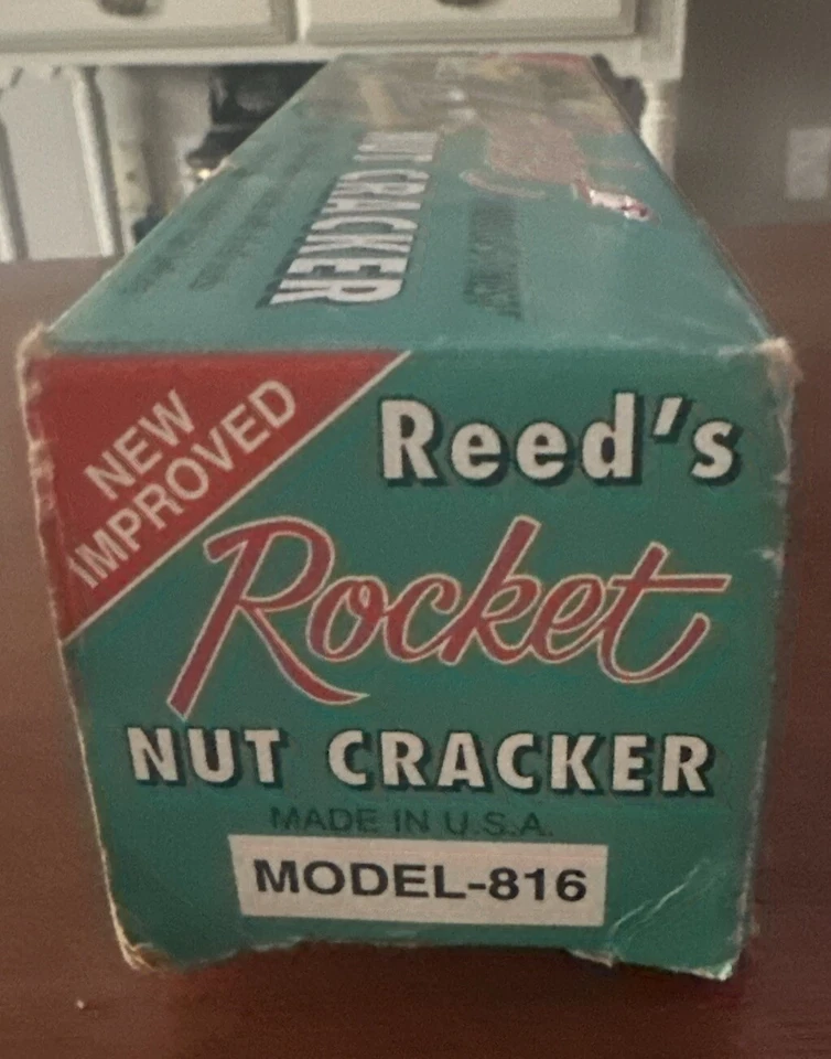 Vintage Reed's Rocket Nut Cracker Model 816 Made In The USA with Original Box - Image 3 of 4