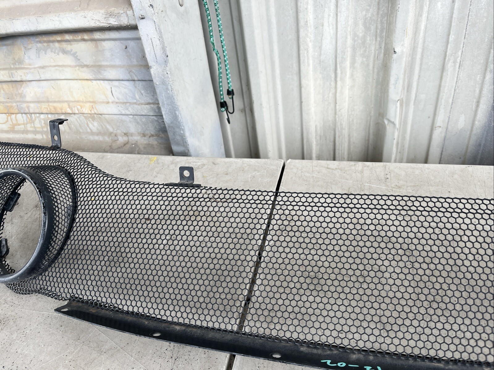 2020 2021 2022 2023 2024 Mclaren GT Rear Bumper Exhaust Vent Grille Used Oem