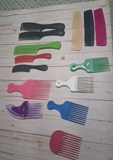 Lot Of 14 Plastic Vintage Hair Detangling Hair Picks Vintage 60' 70's