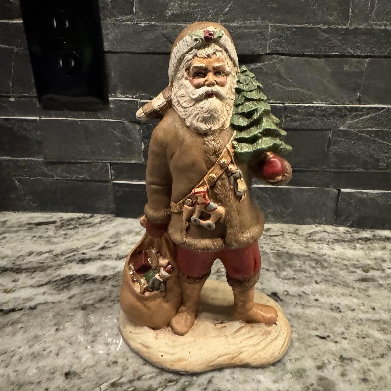 Vintage Provincial Mold 9.25