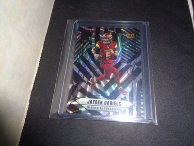 Jayden Daniels 2025 Panini Elite RAZZLE DAZZLE SSP! CASE HIT! COMMANDERS! RARE!!
