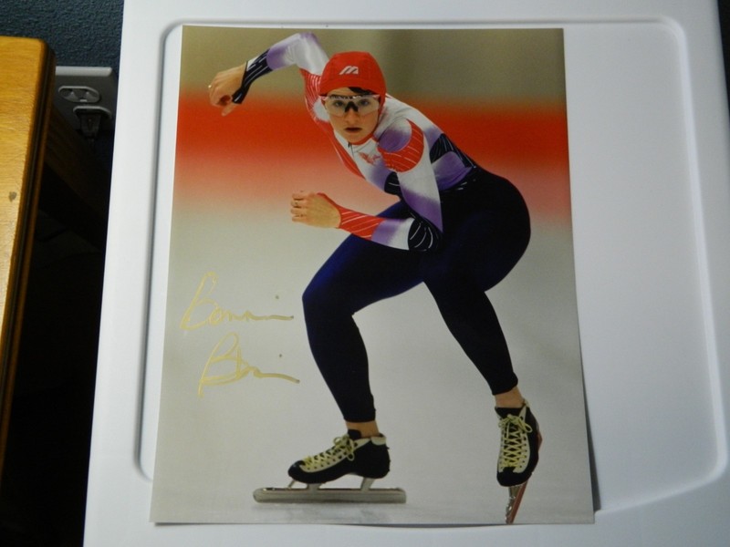 USA Olympic Speed Skater Bonnie Blair signed 8X10 color photo