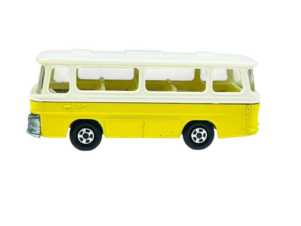 Matchbox Lesney Superfast MB12 Lemon Yellow Setra Coach Bus w/G Style Box - Image 2 of 4