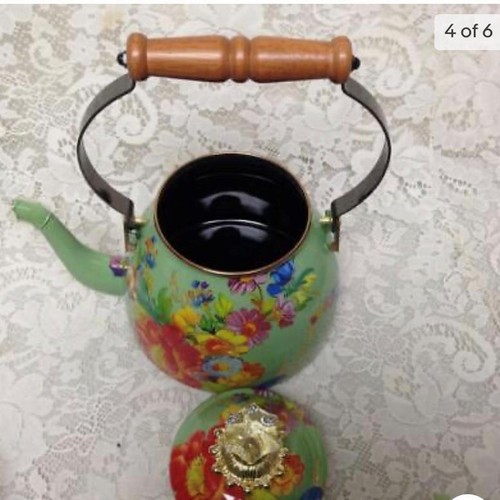 MacKenzie Bollitore da tè smaltato per bambini mercato dei fiori verdi 2 qts con 4 tazze (pmt6 - Foto 4 di 6