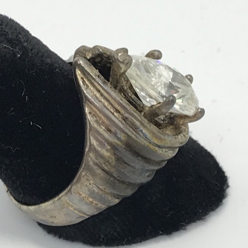 Vintage Sterling Silver Open Textured Design & Teardrop Cut CZ Ring sz 7 - Picture 2 of 12
