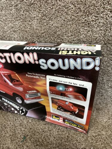 Revell Sanitäter Van Electronic Action Kit 1/20 Modell H-800 von 1978, neu - Bild 4 von 4