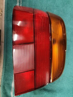 97-00 BMW E39 5-Series OEM Left Driver Tail Light 007-240-03 528i 540i. S11