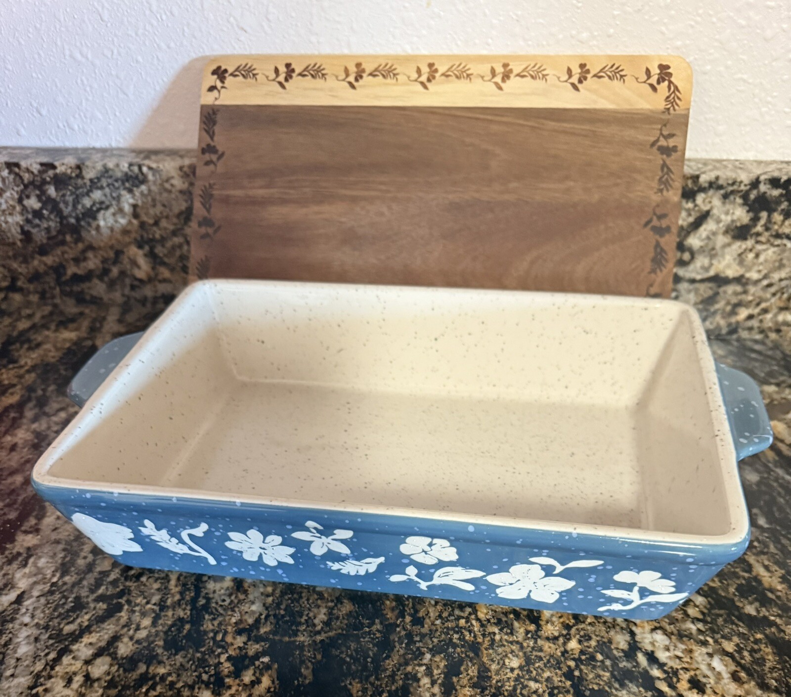 Pioneer Woman ~ Frontier Blue Speckle ~ Rectangular Baker w/Cutting Board Lid