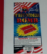 VINTAGE "THUNDER BOMB" BRAND FIRECRACKER LABEL 50 PCS IN VERY GOOD CONDITION!!
