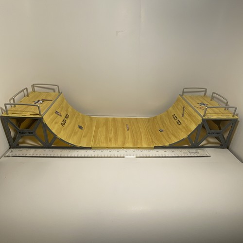 VTG Flick Trix Half Pipe Bike Park Fingerboard Mini Ramp Tech Deck Obstacle Box