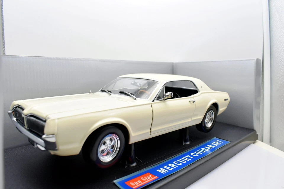 Modellino auto americane 1:18 mercury cougar XR7 diecast modellismo statico car - Immagine 4 di 4
