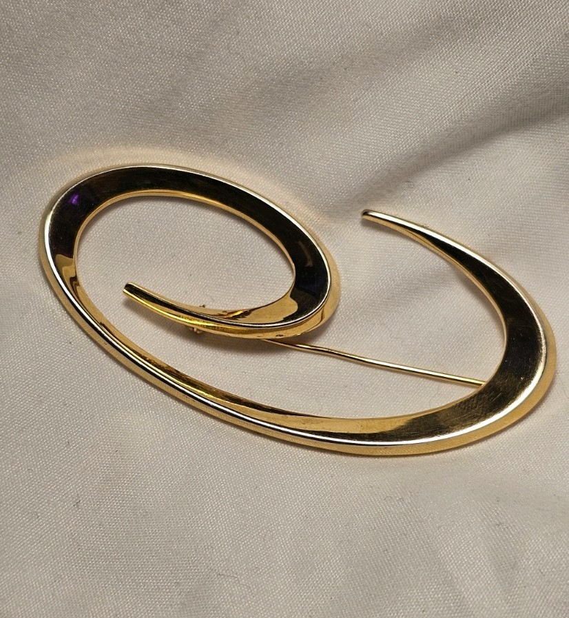 Vintage Gold Costume Swil Abstract Brooch Pin