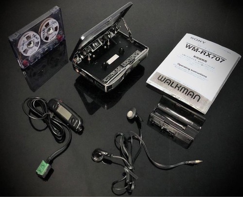 Sony WM RX707 Cassette Walkman Large Window Serviced Fully Functional Excellent - Picture 10 of 10