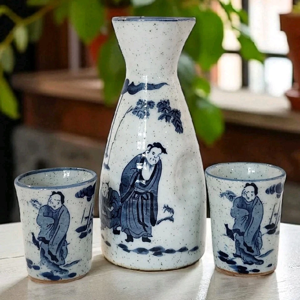 Vtg Kutani Nabeshima Ariyama Sake Bottle & Cups 3pc Set Blue & White W/Speckles - Image 2 of 4