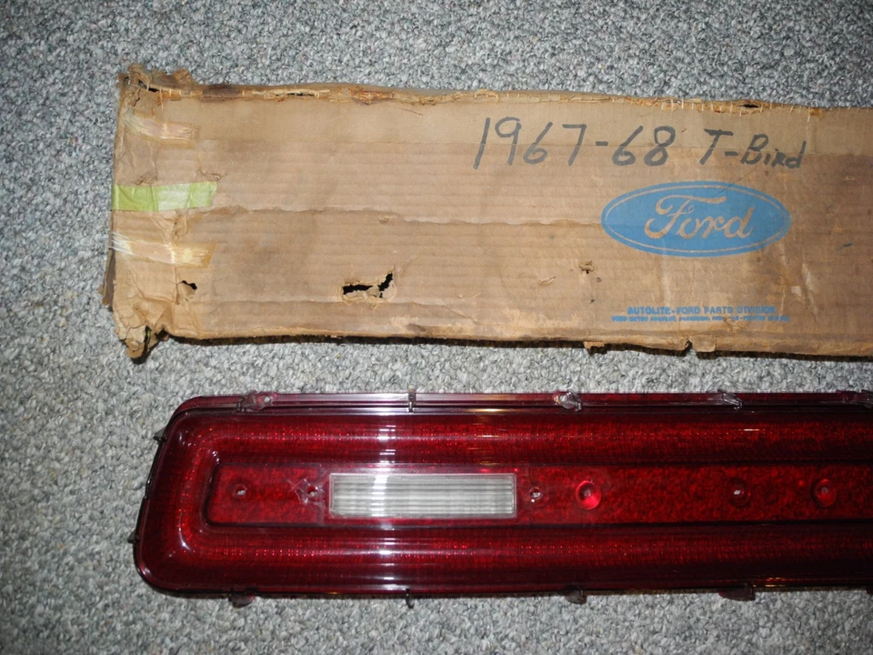 1967 - 68 Thunderbird T-Bird LH 尾灯镜头福特 Autolite(全新带盒!) — 第 2/4 张图片