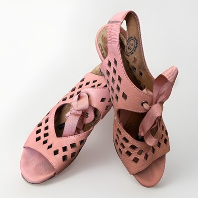 John Fluevog Belle Star Coral Laser Cut Leather Sandals 7.5