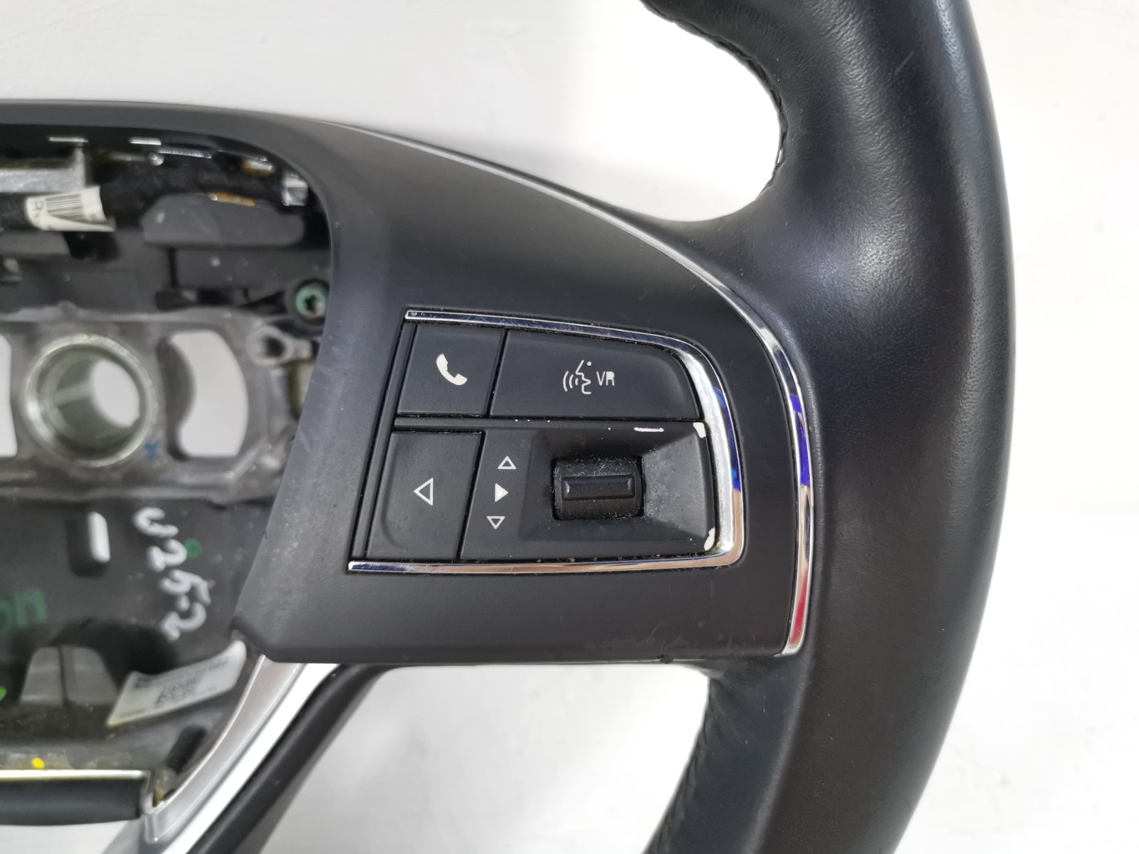 Maserati Levante 2017 AWD 3.0 Leather Steering Wheel With Switches 2003972XXXA