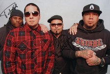 P.O.D - original signiertes Großfoto 20 x 30...