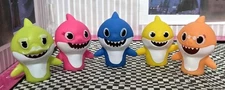 Pinkfong Baby Shark Finger Puppets Set of 5 Figures Children Bath Time Fun