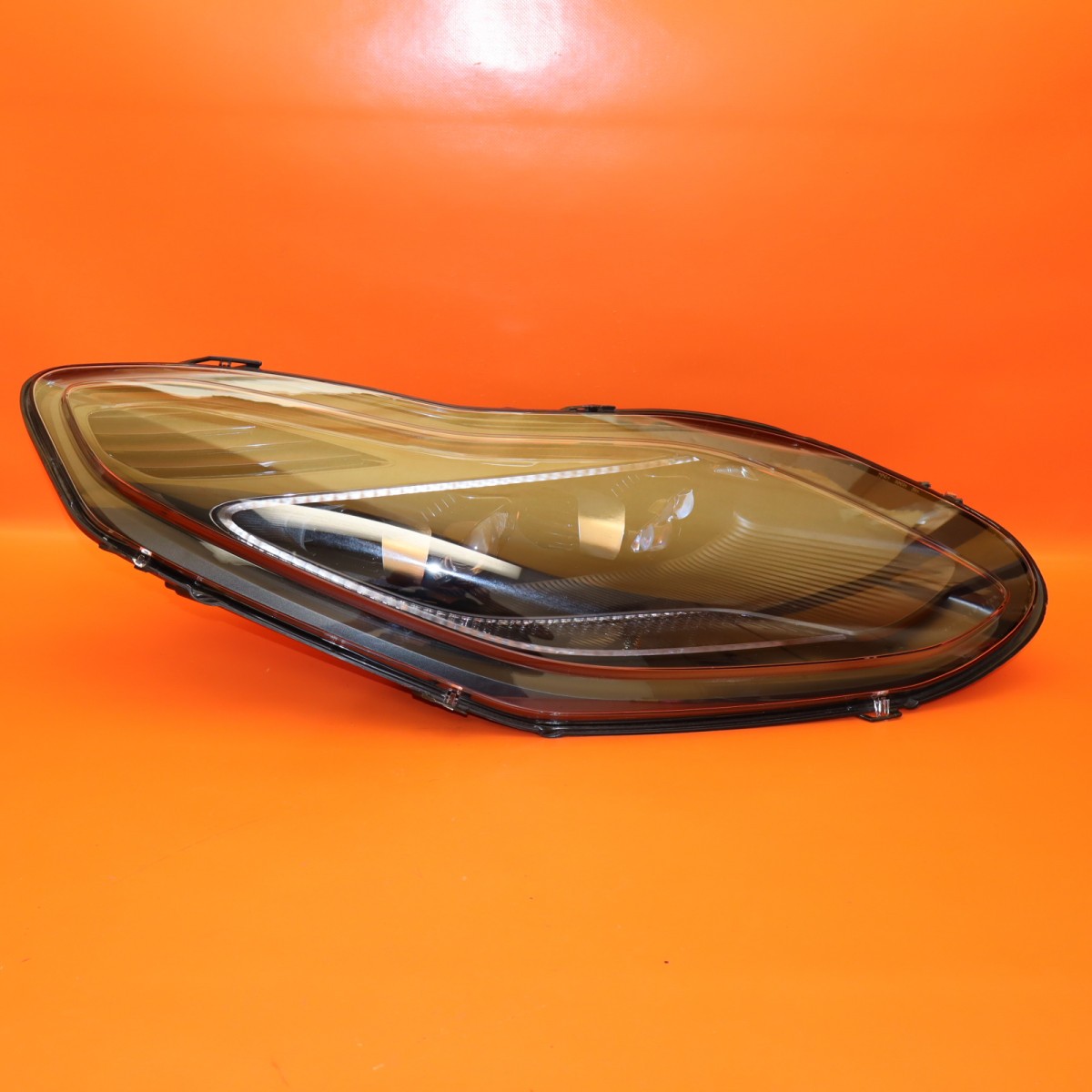 ASTON MARTIN DB11 HEADLIGHT RGHT PASSENGER 2017-2021 2022 2023 JY53-13W029-CA
