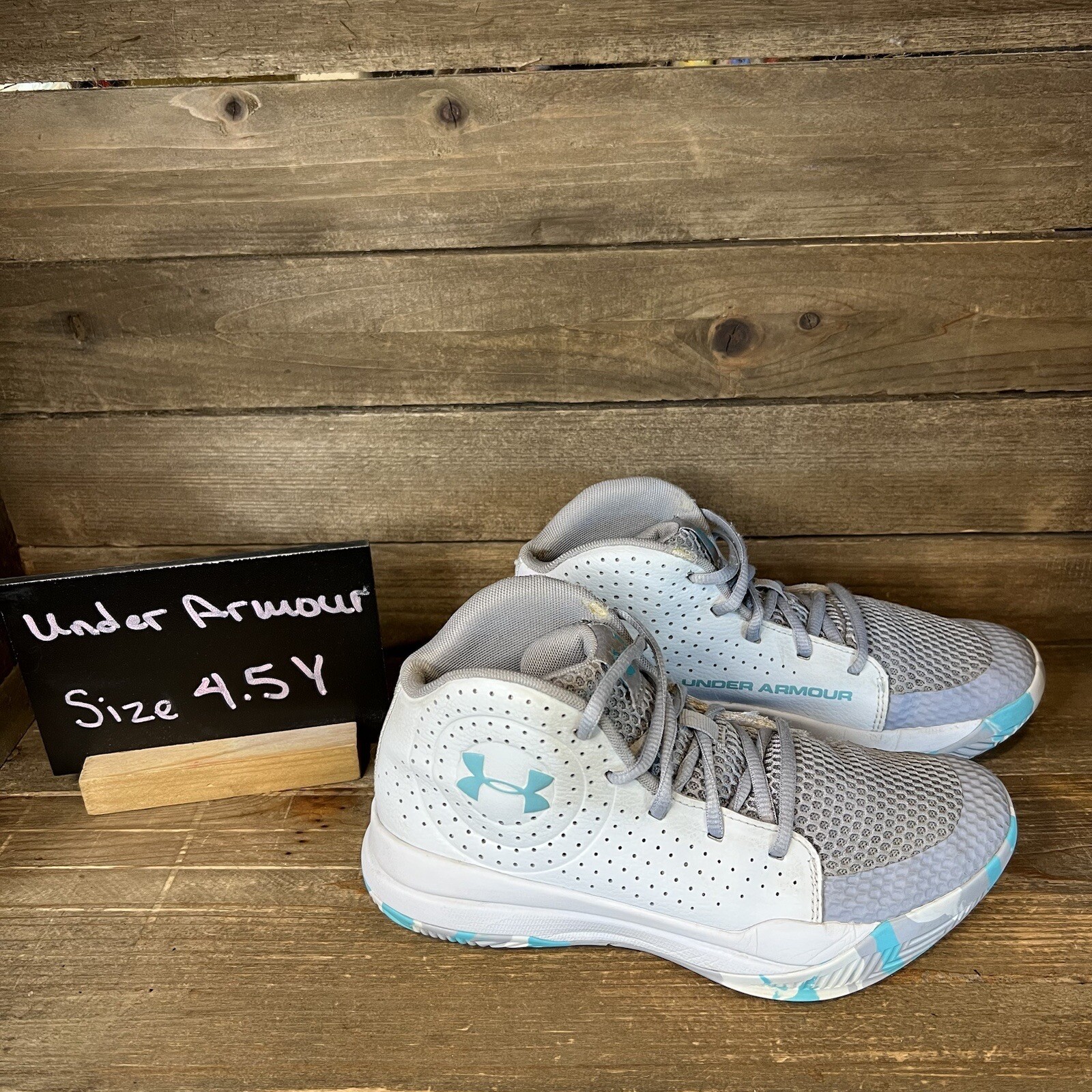 Childerns Big Kids Under Armour Jet 21 Gray Basketball Shoes Sneakers Size 4.5 Y