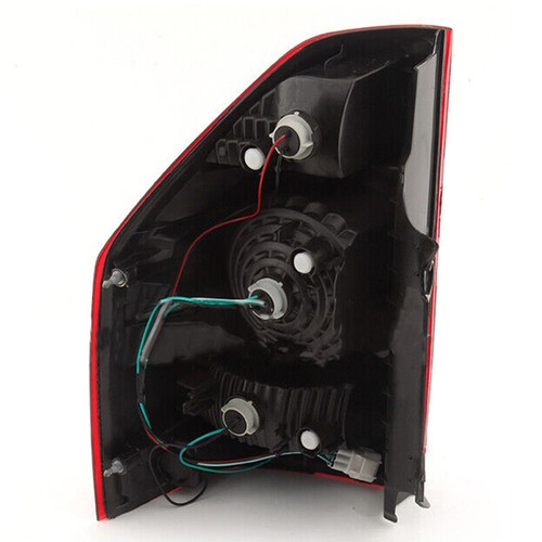 Rear Right Tail Light Brake Lamp Fit For Mitsubishi Pajero 2000-2007 Assy - Picture 3 of 5