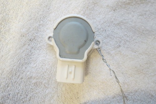 07 08 09 11 Toyota Prius Electronic Shifter Selector Lever Position Sensor 193F - Picture 2 of 5